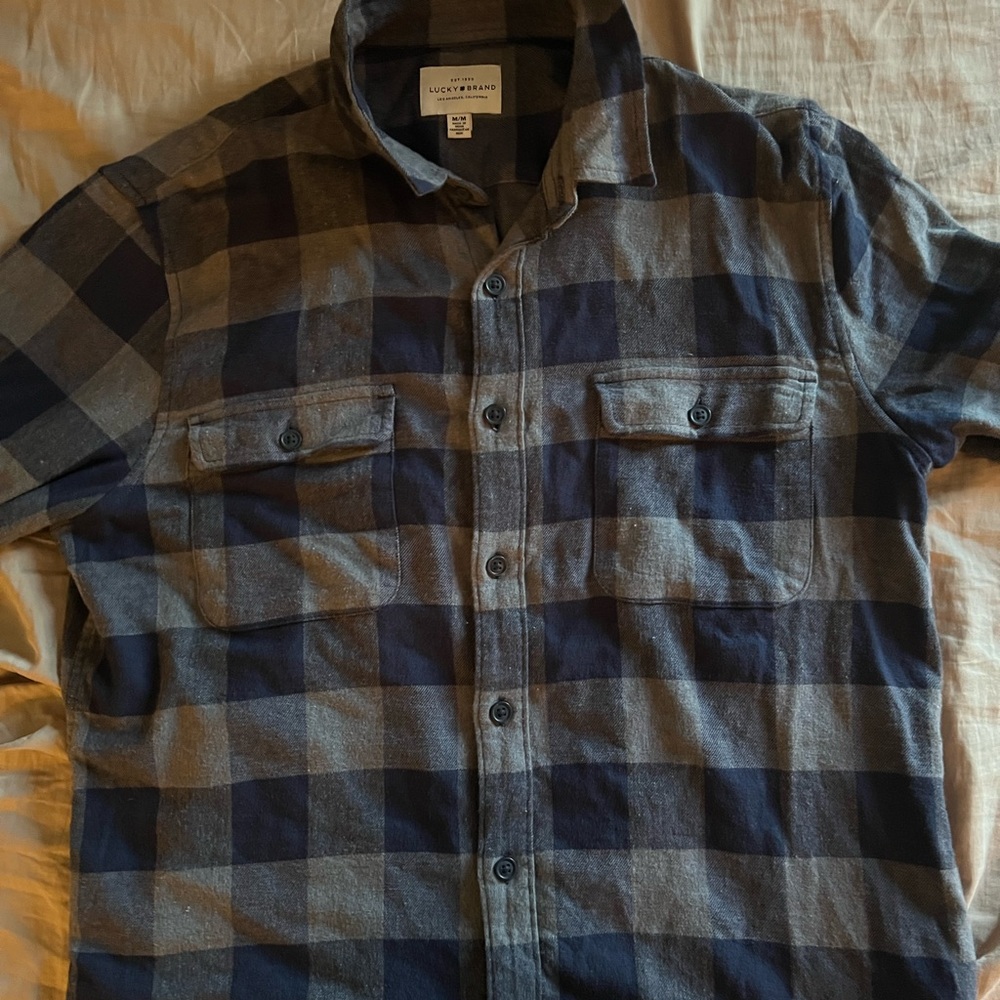 Lucky Brand Men’s Blue-Check Flannel Shirt size Medium, NEVER WORN!